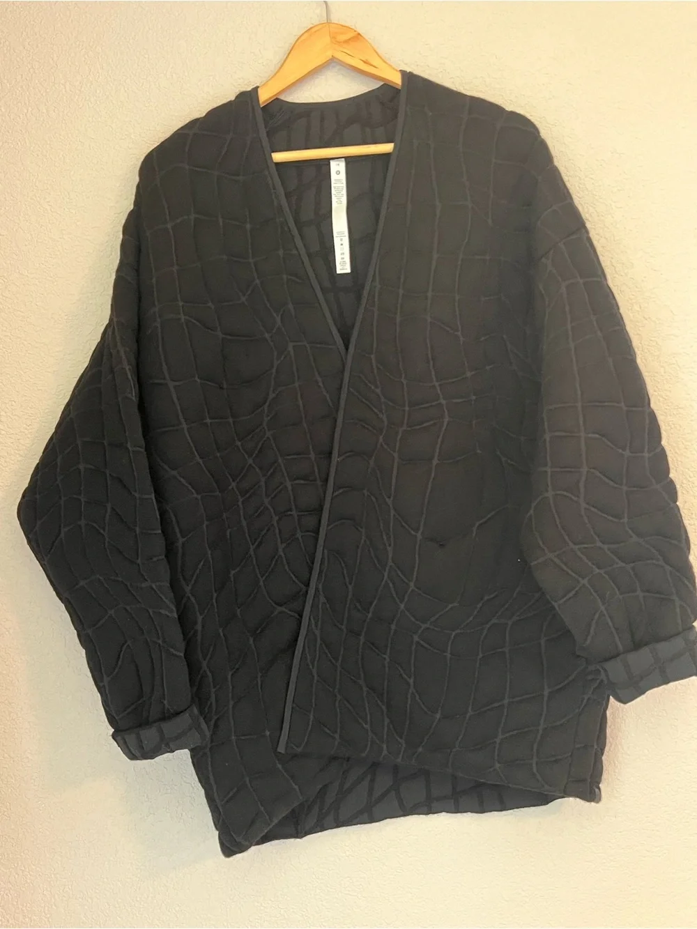 lululemon athletica Black Quilted Open-Front Cape